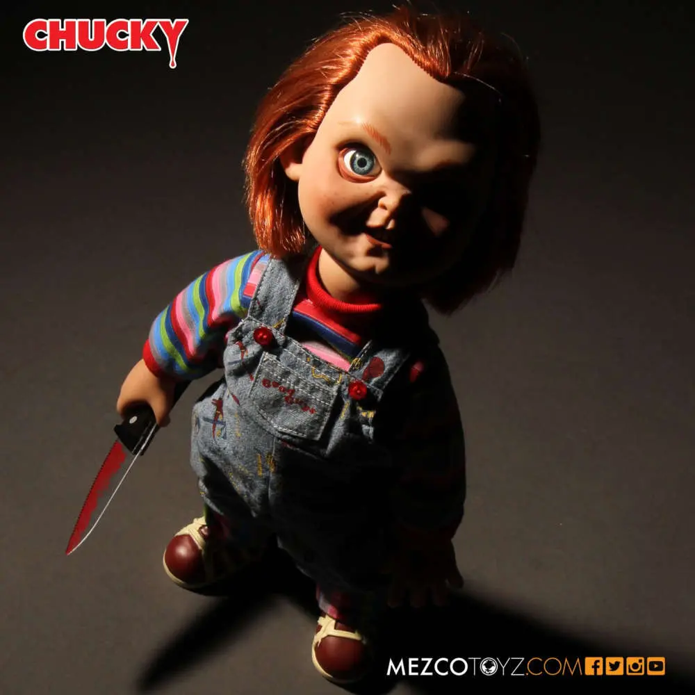 Mezco Child’s Play 15 Inch Talking Sneering Chucky Mega Scale Figure With Sound MDS Mega Scale 5 Mezco Child’s Play 15 Inch Talking Sneering Chucky Mega Scale Figure With Sound MDS Mega Scale 5