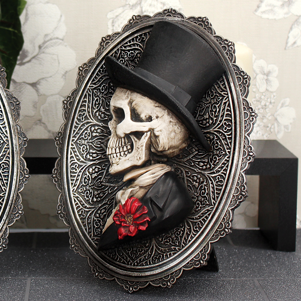 Luna Lakota Beautiful Male Skeleton Plaque Day of the Dead Valentine Wall Hanging 22cm Home Décor 2