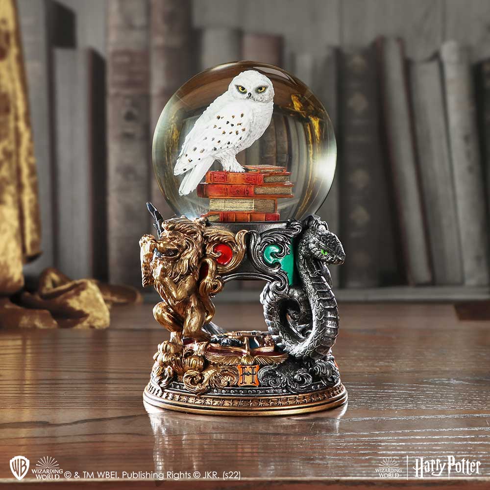 Officially Licensed Harry Potter Hedwig Snow Globe 18.5cm Homeware 2