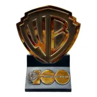 Nemesis Now Warner Brothers 100 Gold Commemorative Shield 20cm Figurines Medium (15-29cm)