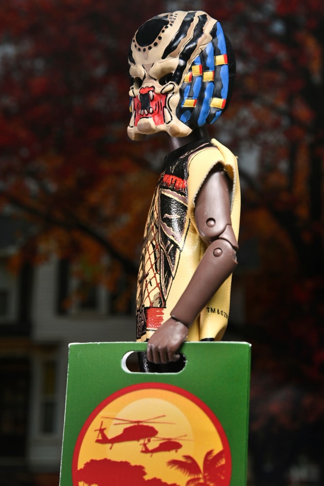 NECA Ben Cooper Costume Series 8 Predator Action Figure The 80’s 6" Figures 9 NECA Ben Cooper Costume Series 8 Predator Action Figure The 80’s 6" Figures 9