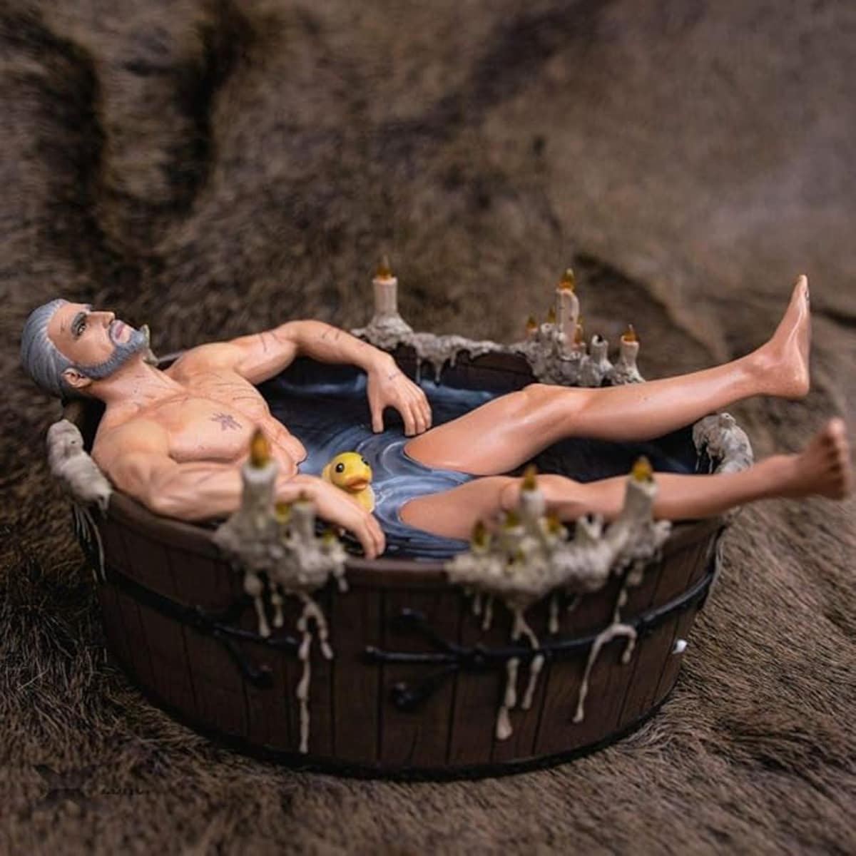 Dark Horse Comics The Witcher 3 Wild Hunt Geralt in the Bath Statue Dark Horse 9 Dark Horse Comics The Witcher 3 Wild Hunt Geralt in the Bath Statue Dark Horse 9