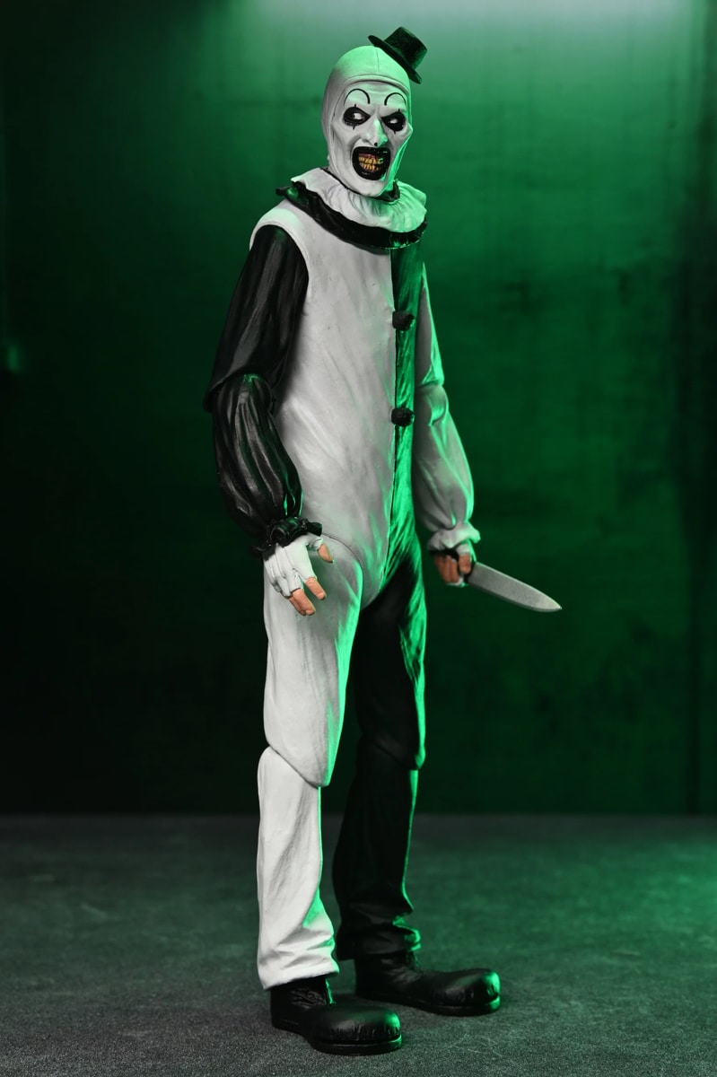 PRE-ORDER NECA Terrifier 2 Art The Clown and Little Pale Girl Ultimate 7 Inch Scale 2-pack 7" Figures 17 PRE-ORDER NECA Terrifier 2 Art The Clown and Little Pale Girl Ultimate 7 Inch Scale 2-pack 7" Figures 17