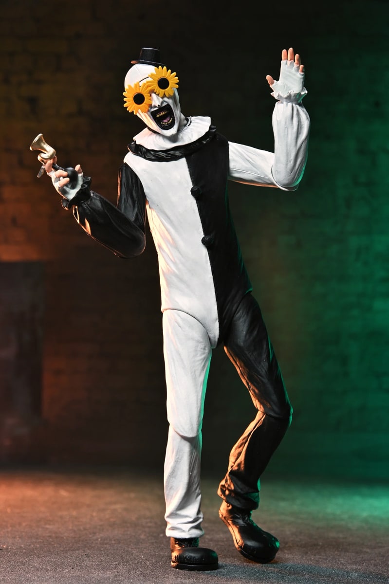 PRE-ORDER NECA Terrifier 2 Art The Clown and Little Pale Girl Ultimate 7 Inch Scale 2-pack 7" Figures 9 PRE-ORDER NECA Terrifier 2 Art The Clown and Little Pale Girl Ultimate 7 Inch Scale 2-pack 7" Figures 9