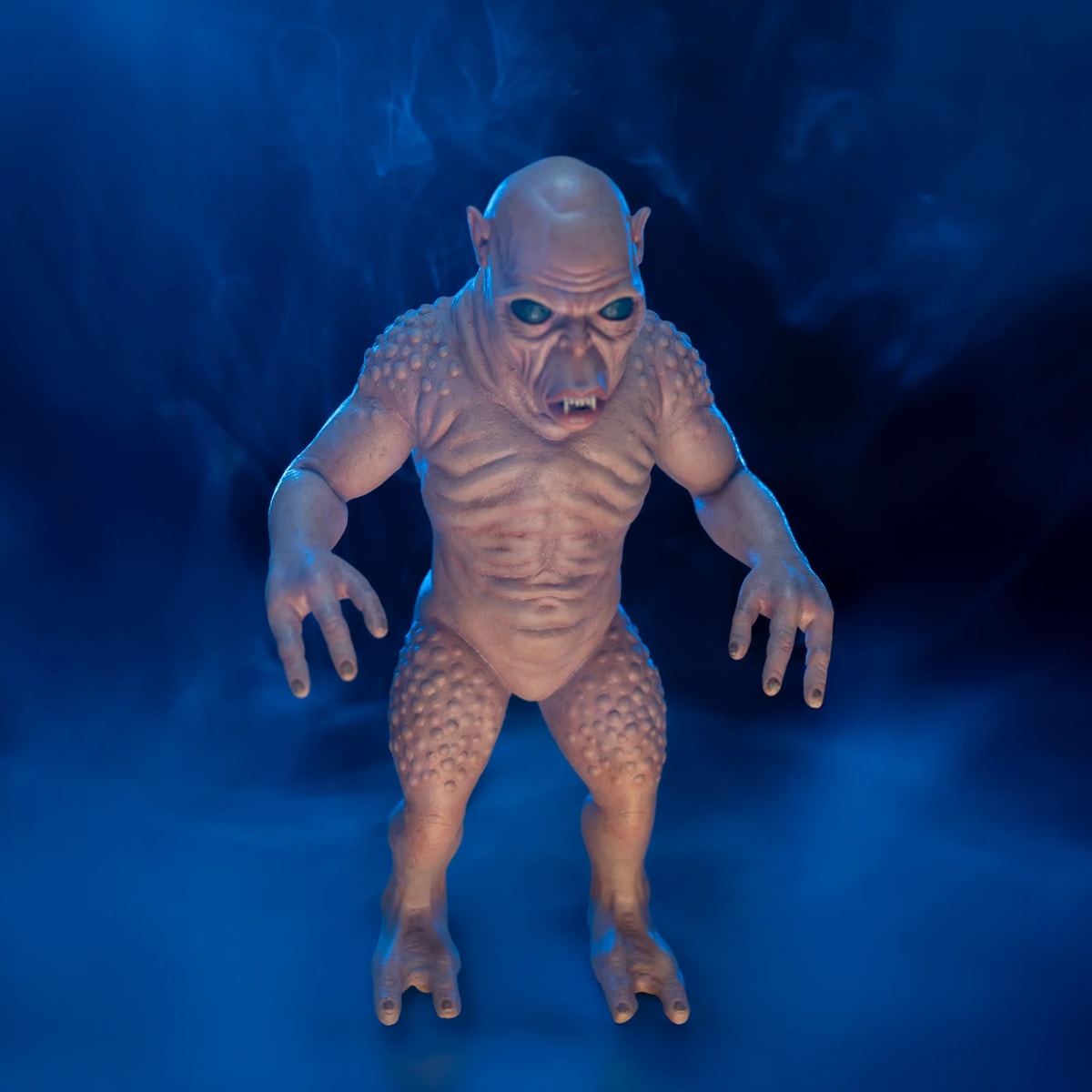 PRE-ORDER The Gate Minion Life-Size 1:1 Scale Figure Trick or Treat Studios Toys PRE-ORDER The Gate Minion Life-Size 1:1 Scale Figure Trick or Treat Studios Toys